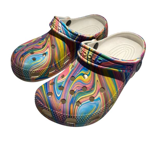 Crocs Out of This World Psychedelic Rainbow Multicolor Men's 5, Women's 7 Hippie - Picture 1 of 8